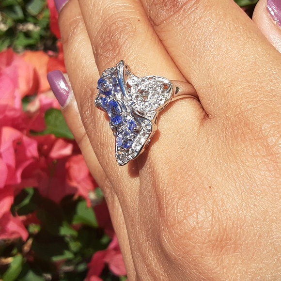 925 Tanzanite And White Topaz Ring. - Picture 5 of 6